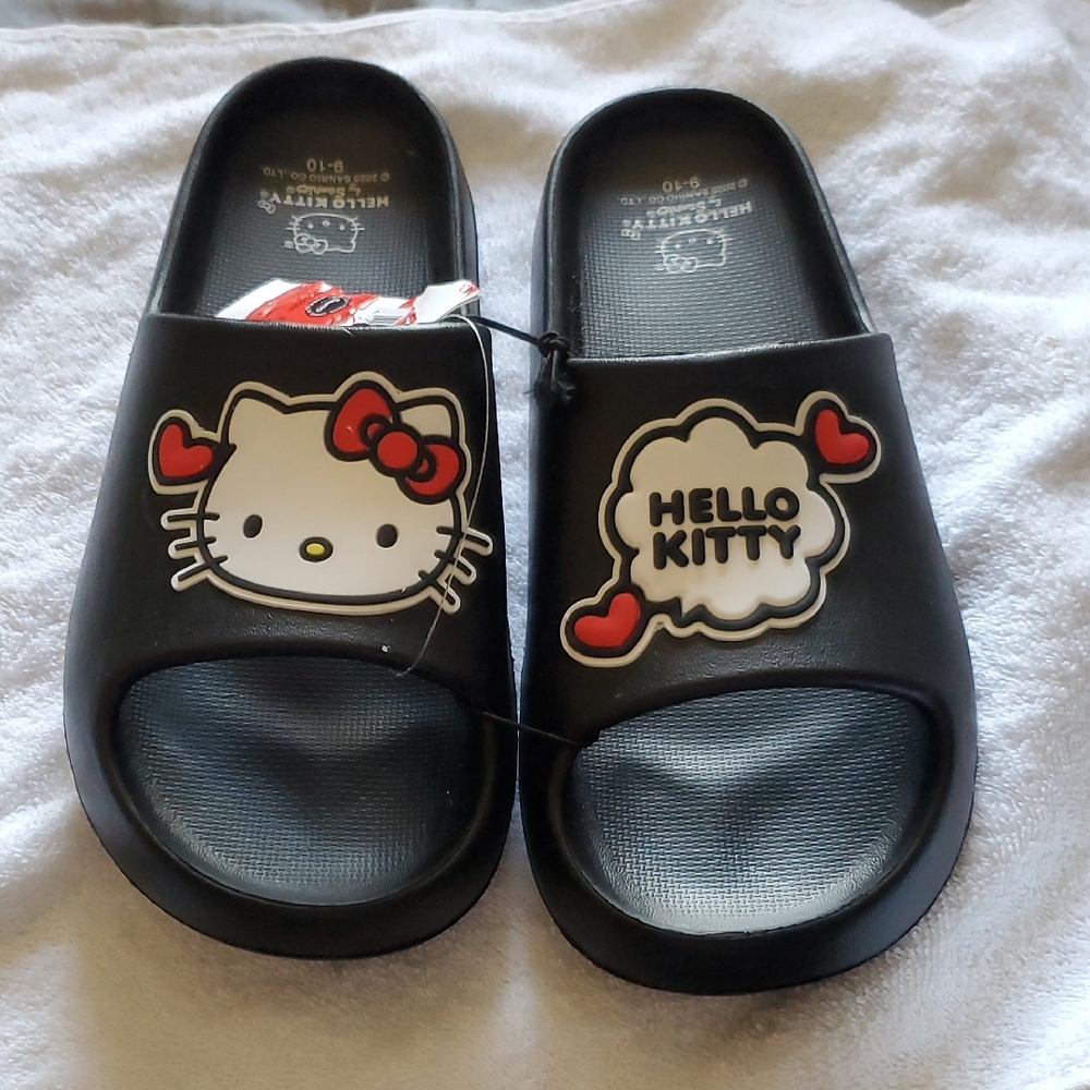 Hello Kitty Black and Red Sandals Avaliable 1 Medium